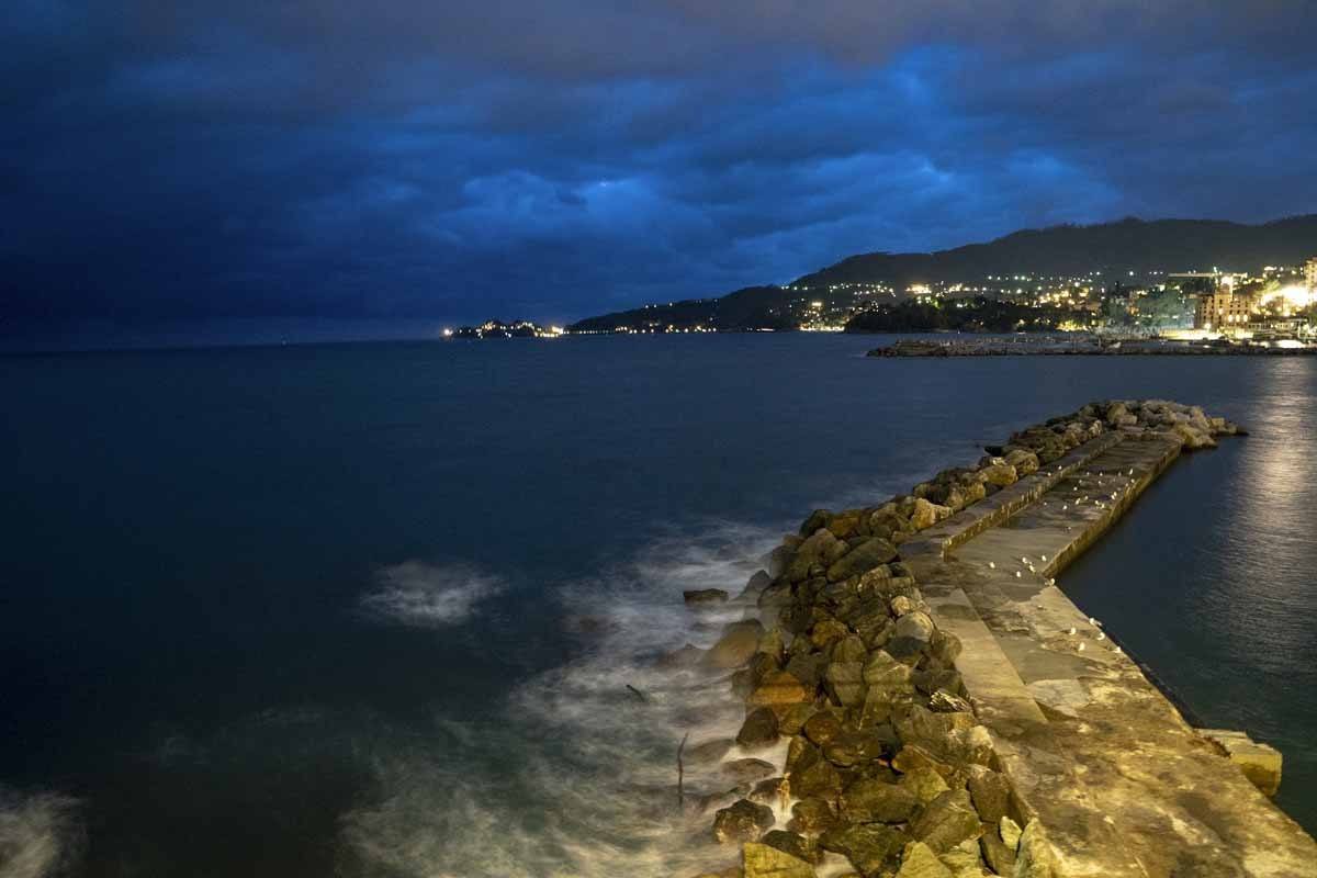 rapallo pier night