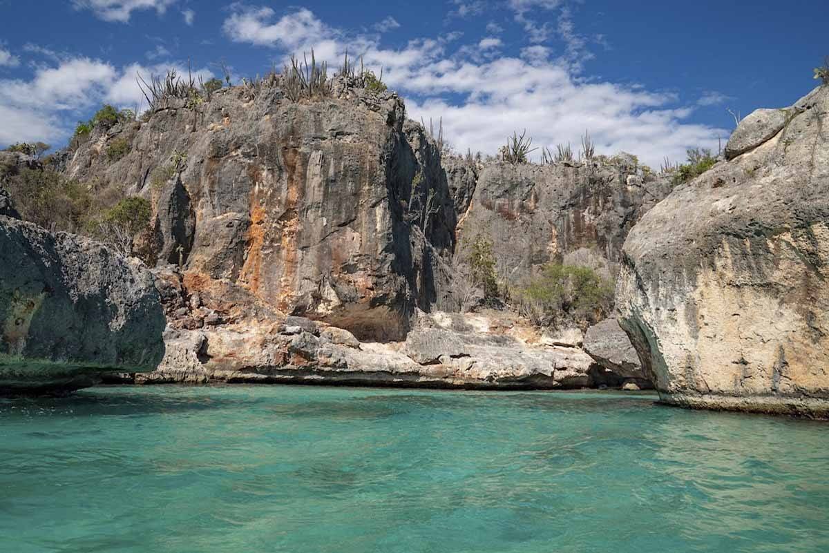 bahia de las aguilas beach