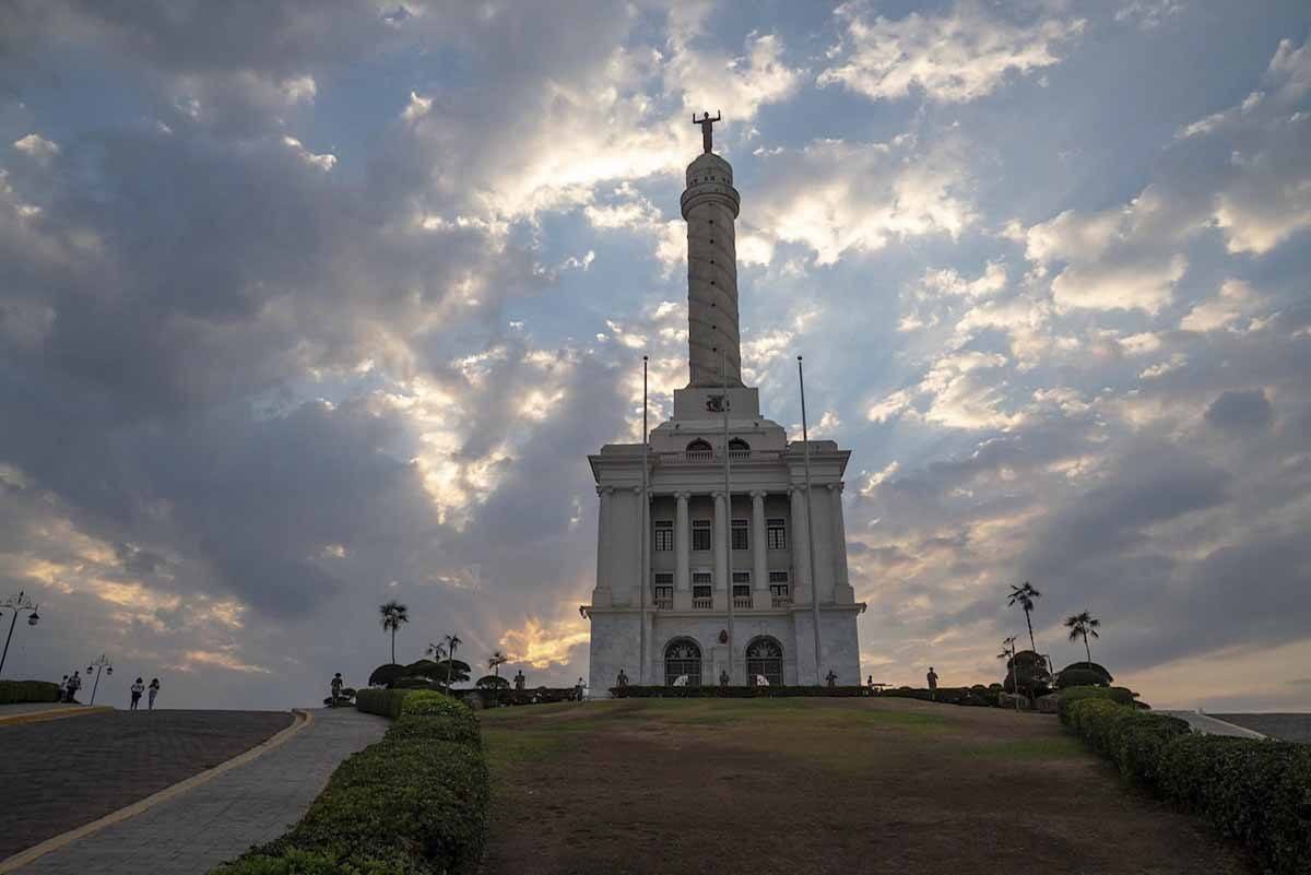 santiago monument