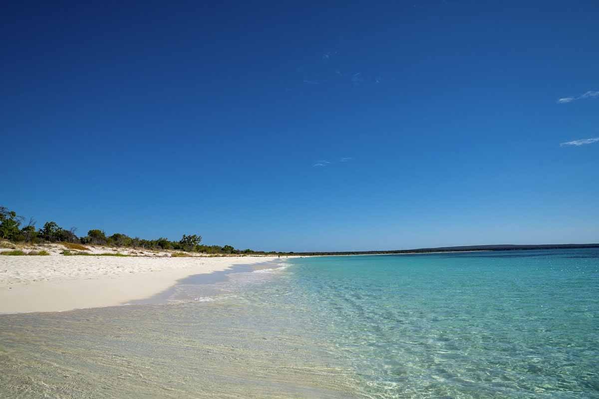 bahia de las aguilas beach