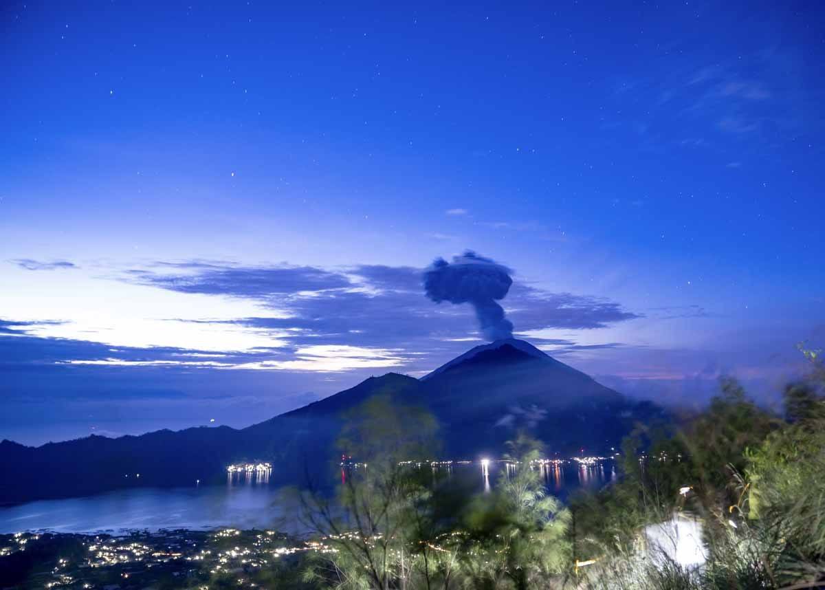 trekking mount batur sunrise