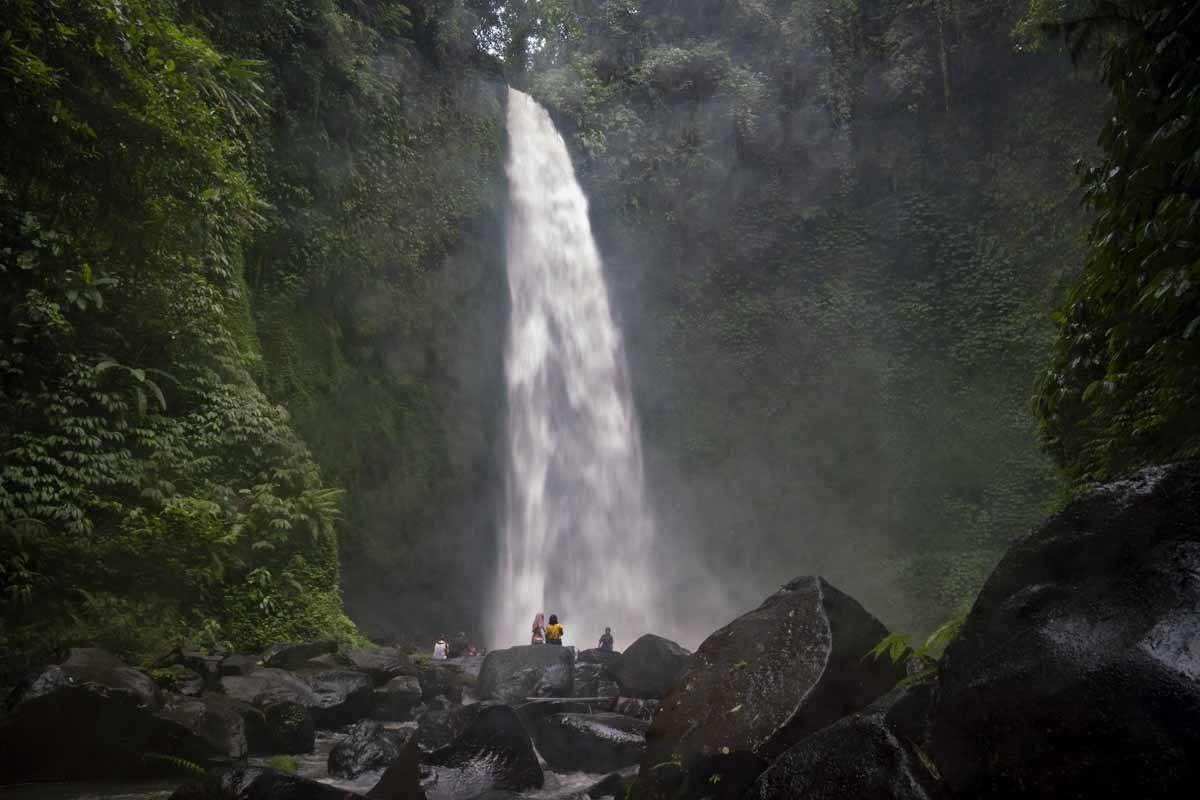 nungnung waterfall bali dark