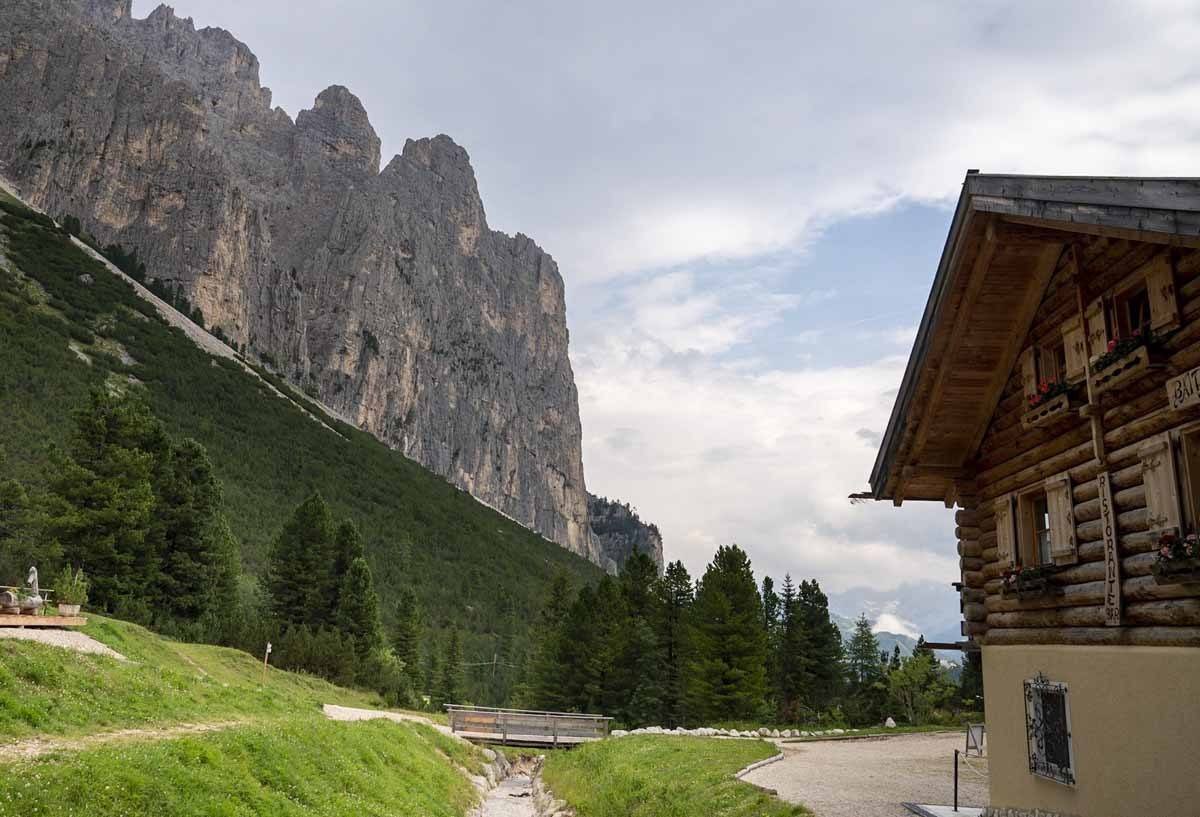 mountain hut catinaccio dolomites