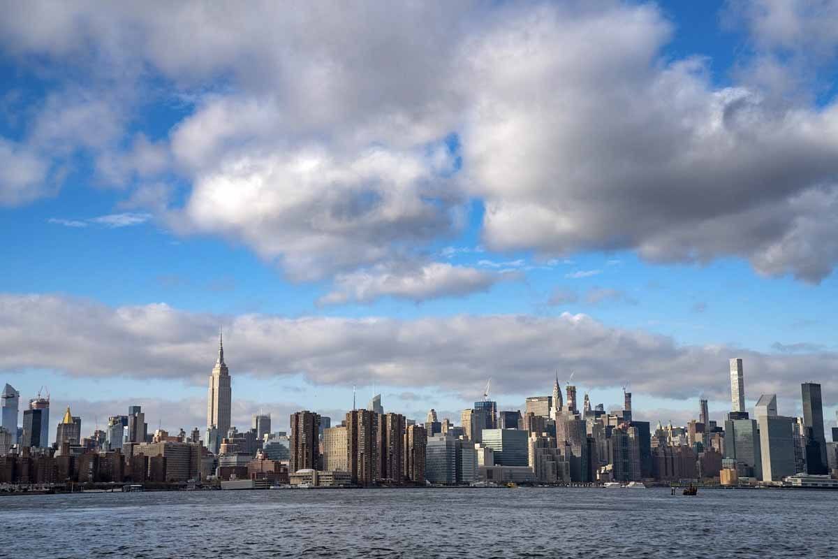 nyc from domino park williamsburg