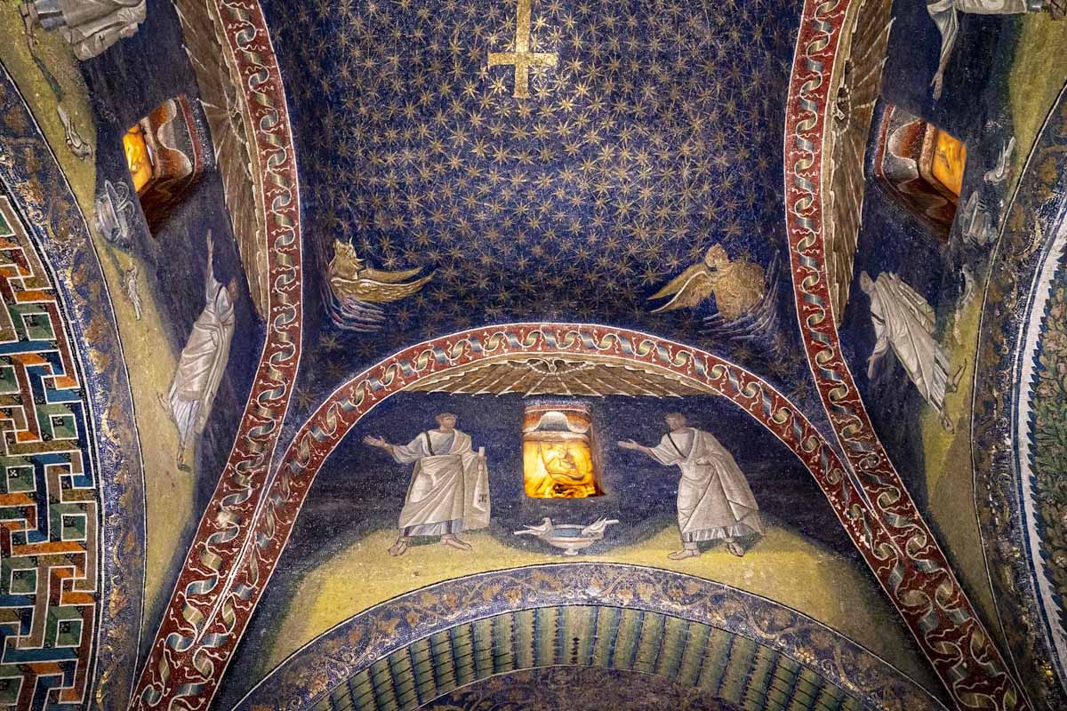 ravenna galla placidia mausoleum sky