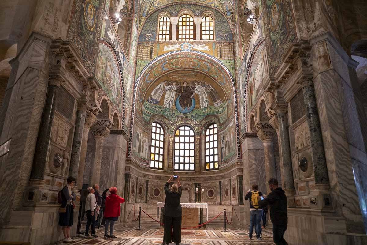 ravenna san vitale inside