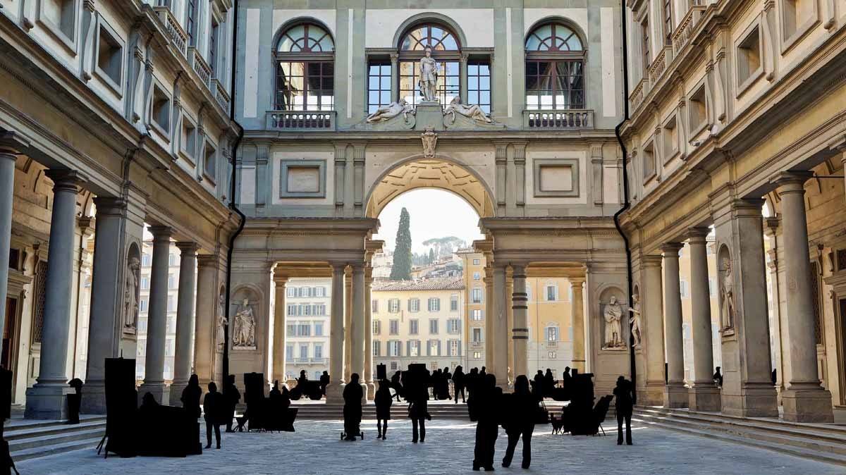 uffizi galleri silhouettes