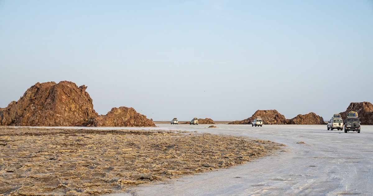 danakil depression salt road