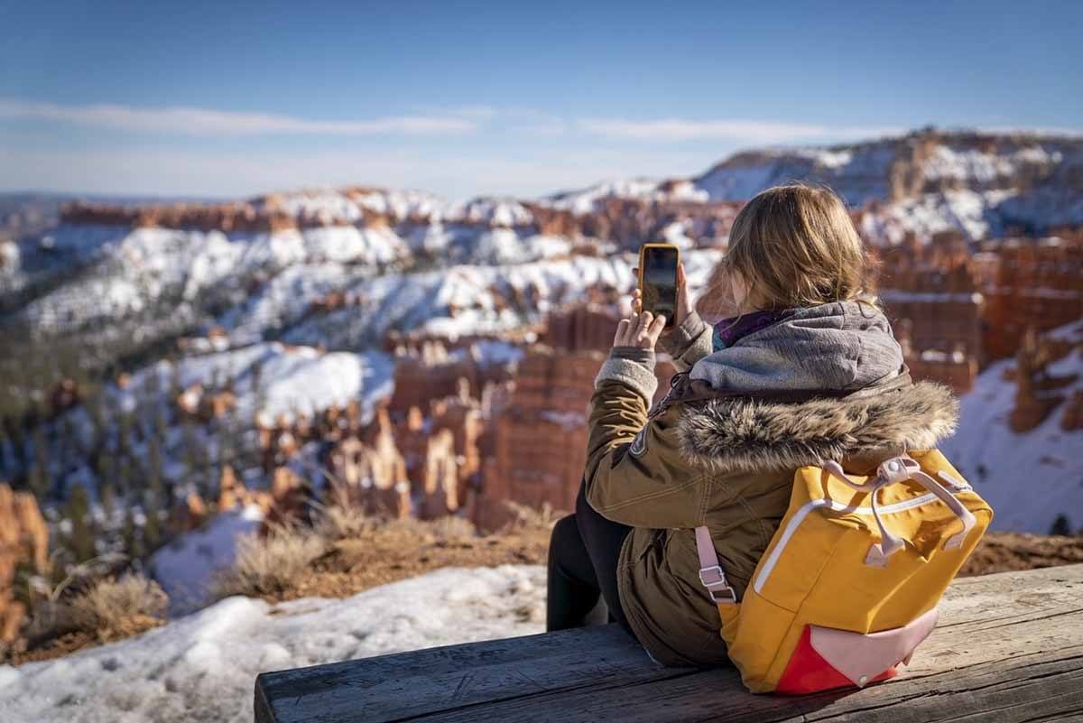 bryce canyon winter hiking