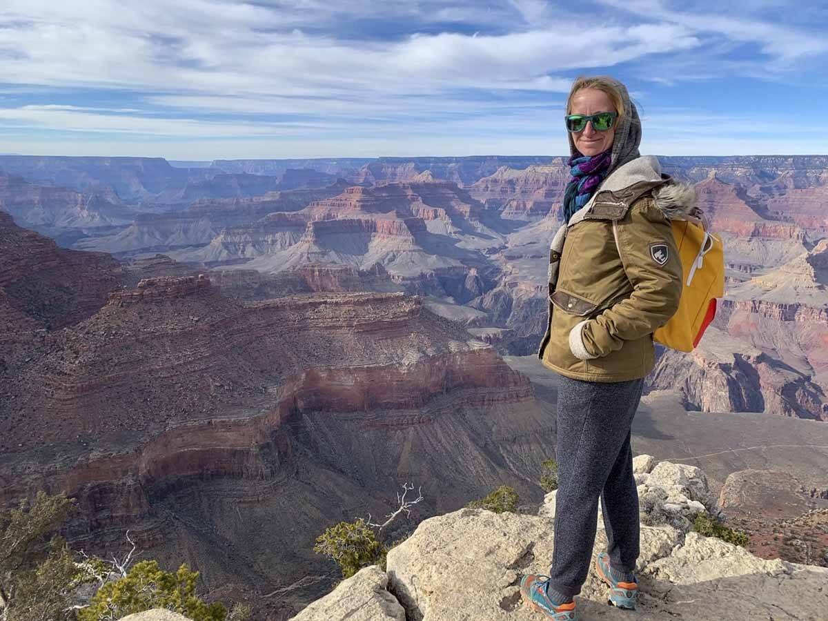 grand canyon view standing