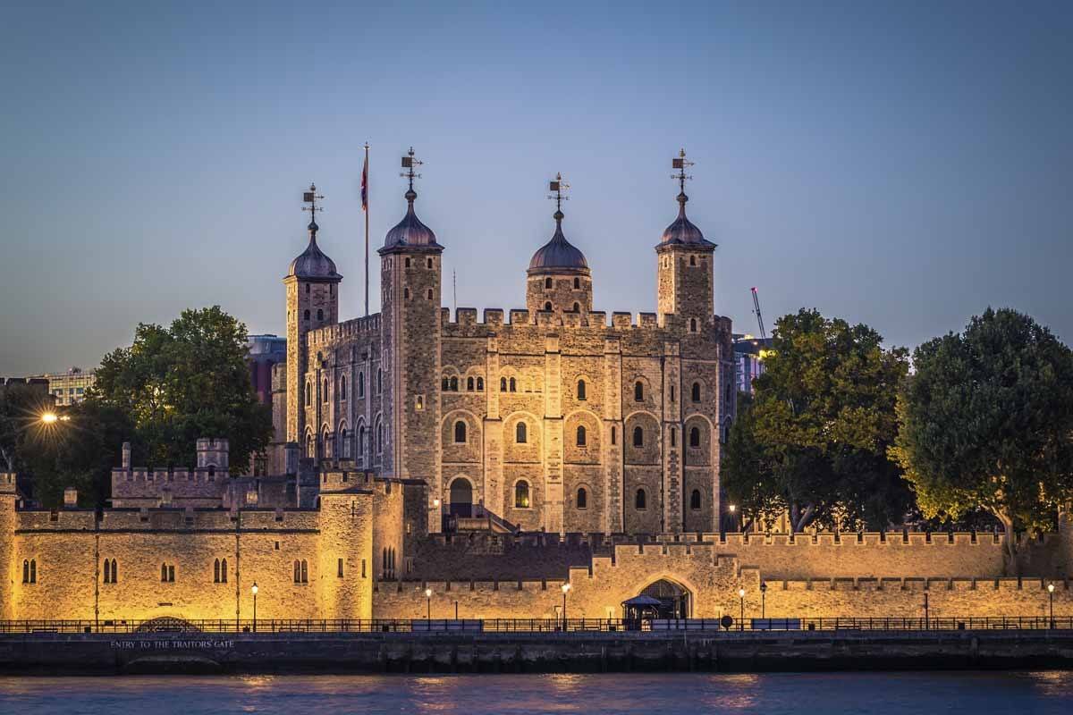 tower-of-london-night