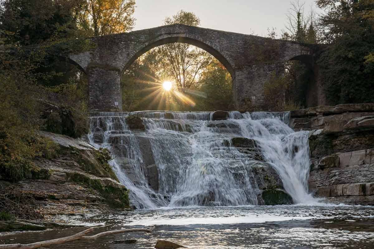 brusia a bocconi waterfall