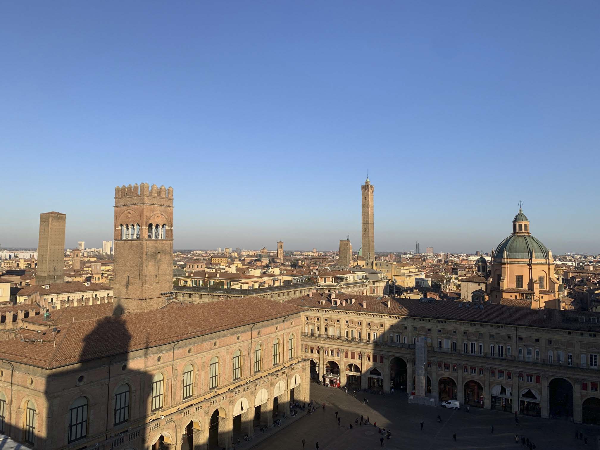 piazza maggiore bologna