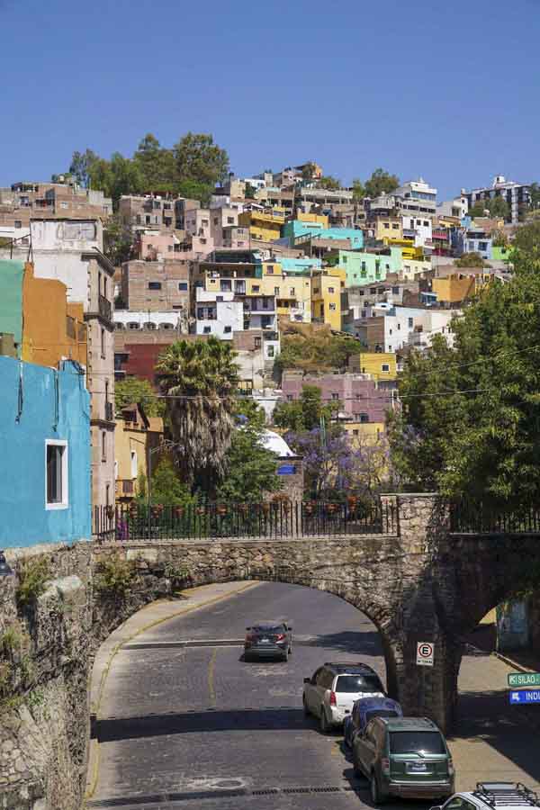 guanajuato colourful house