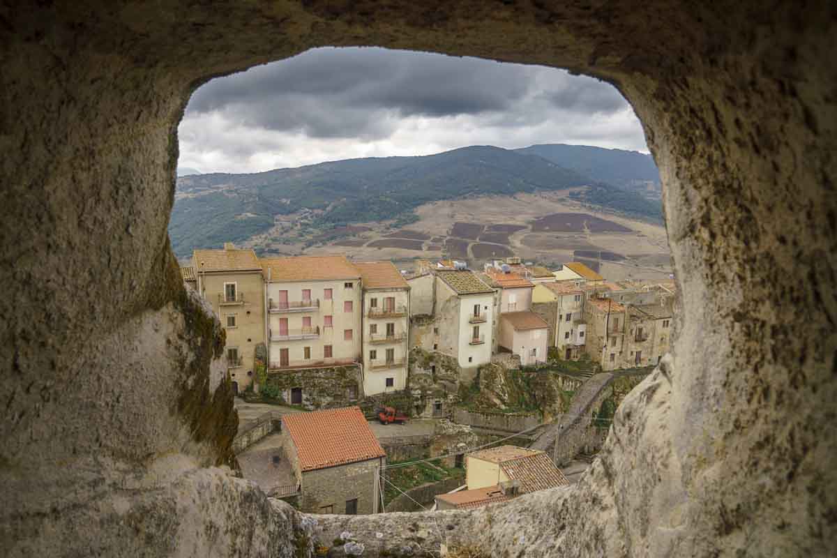 sperlinga view underground