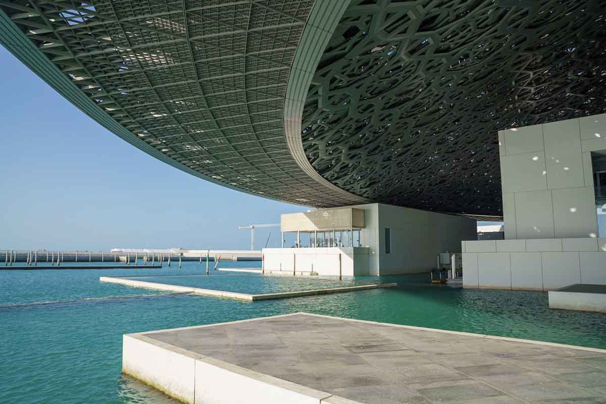 abu dhabi louvre outside