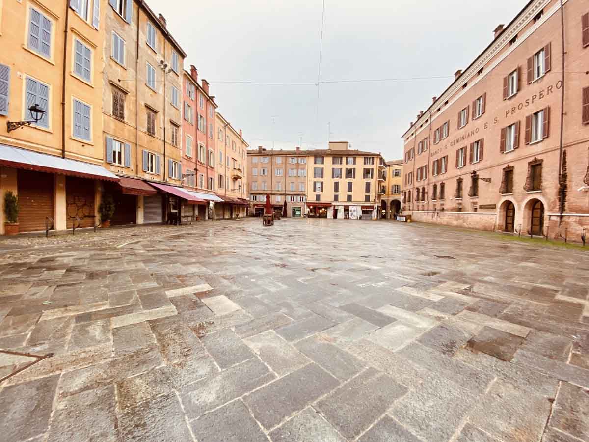 modena piazza