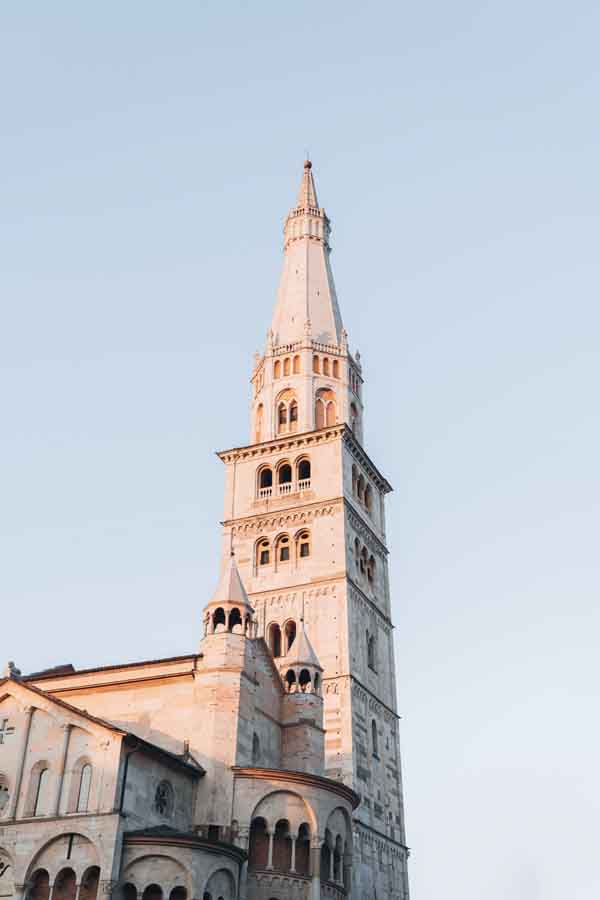 things to do in modena ghirlandina