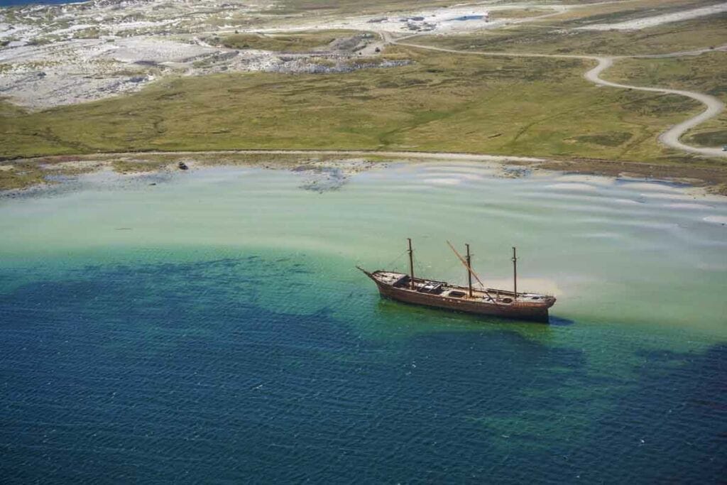 lady elizabeth stanley above